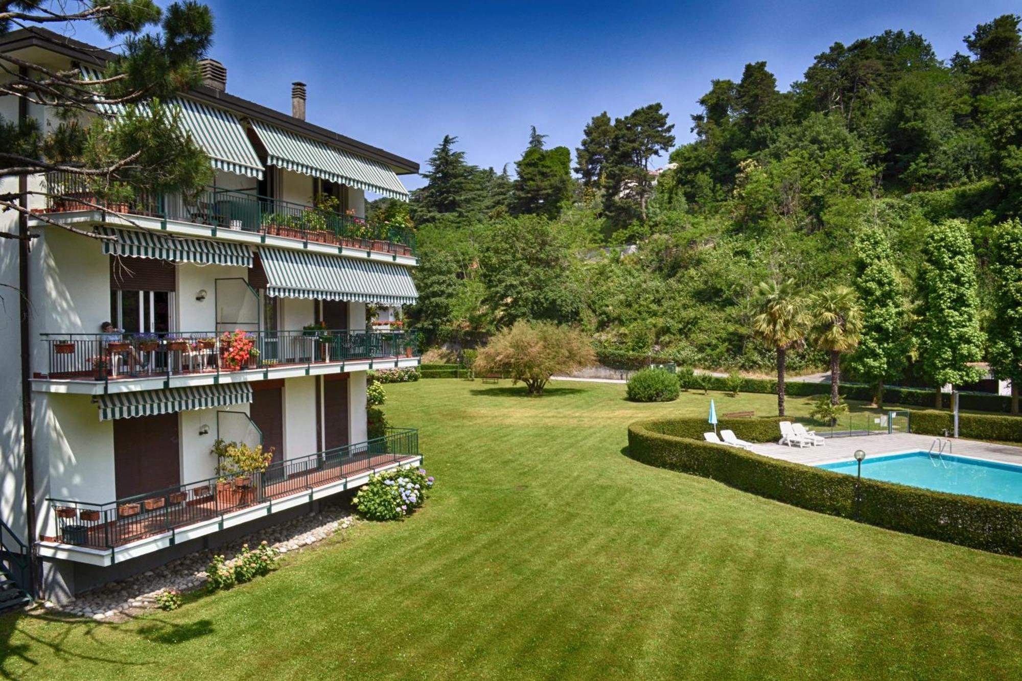 Chic And Freak Como Exterior photo